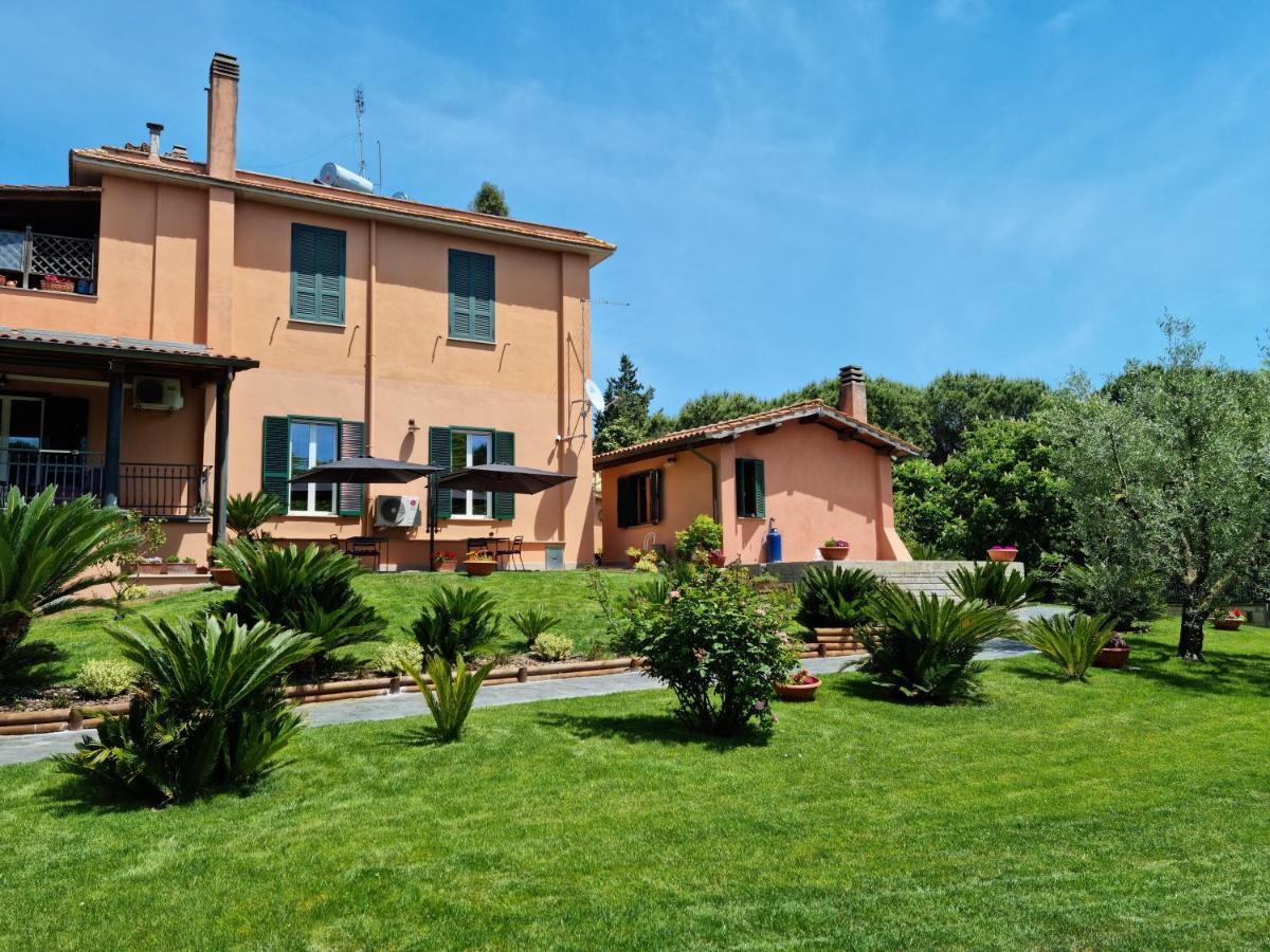 Il Casale Nel Parco Guesthouse Rom Exteriör bild