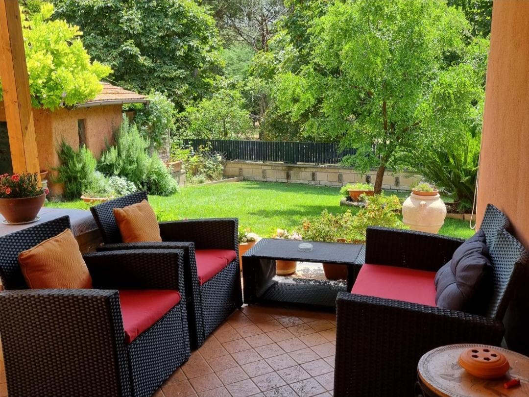 Il Casale Nel Parco Guesthouse Rom Exteriör bild